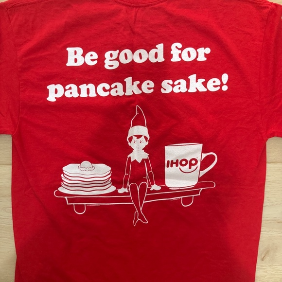 Gildan IHOP Elf On The Shelf Graphic Tee Red Regular - Picture 6 of 6